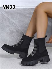 YK22 BLACK