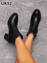 UK92 BLACK