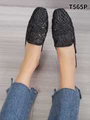 T565 BLACK