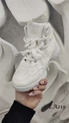 LA219 WHITE